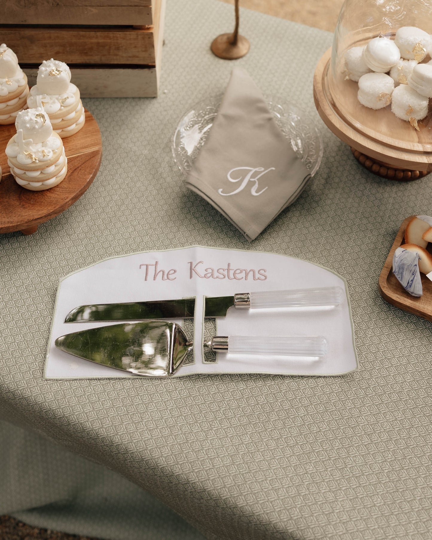 Cake Knife Sleeve