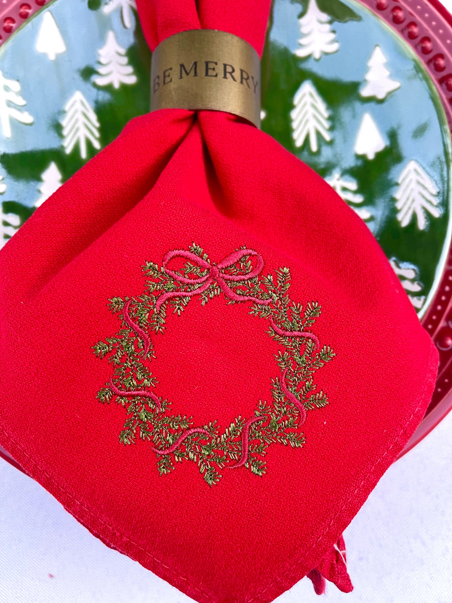 Winter Wreath Dinner Napkin