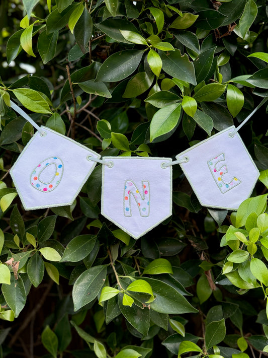 Polka-dot 'ONE' Highchair Banner